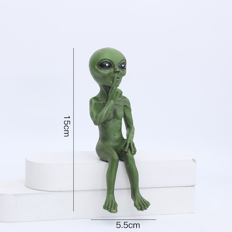Davy | Resin Alien Figurine for Garden & Outdoor Decor