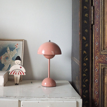 Davy | Adjustable Brightness LED Desk Lamp