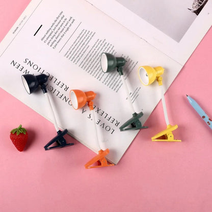 Davy | Book Light