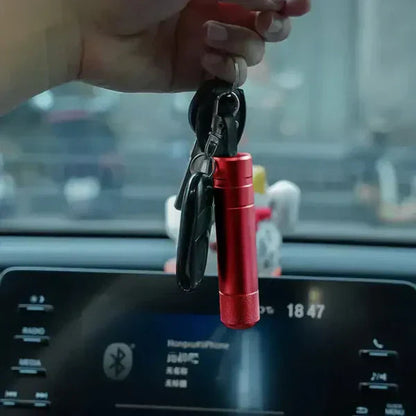 Davy | Car Escape Tool: Window Breaker & Seatbelt Cutter