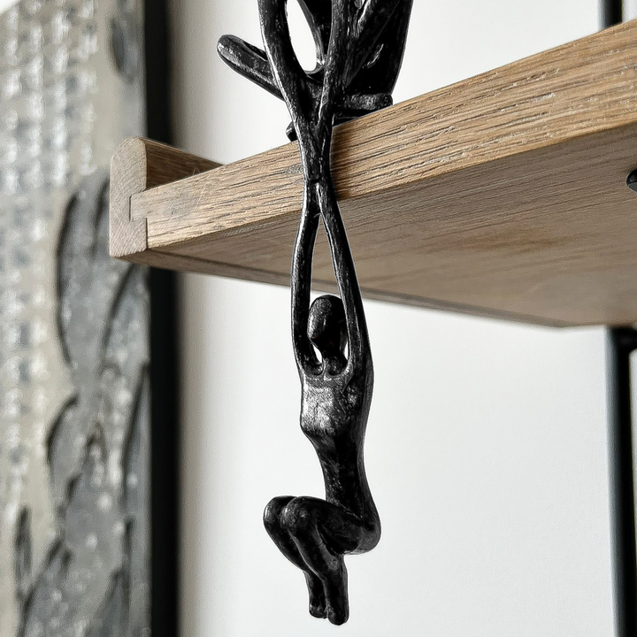 Davy | Interlocking Figures Sculpture for Shelf Decor