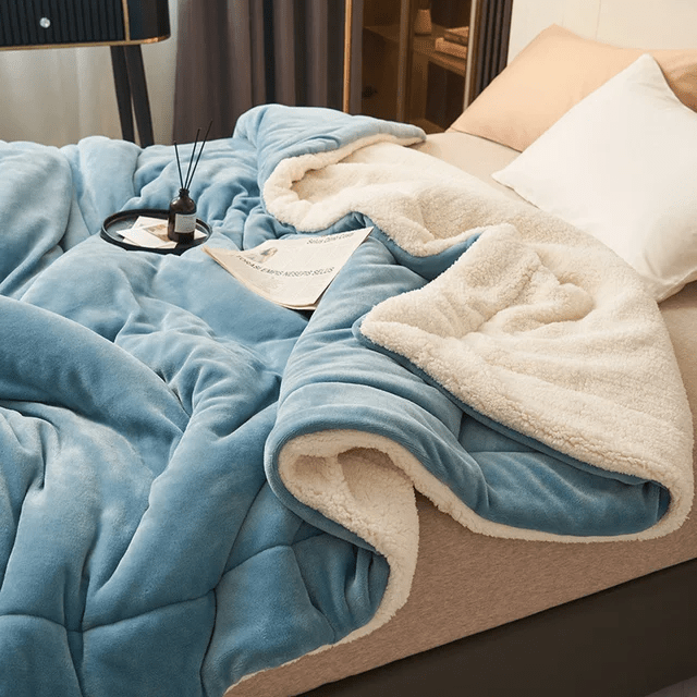 Davy | Plush Fleece Blanket | Cozy Comfort | Various Sizes