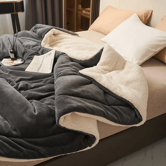 Davy | Plush Fleece Blanket | Cozy Comfort | Various Sizes