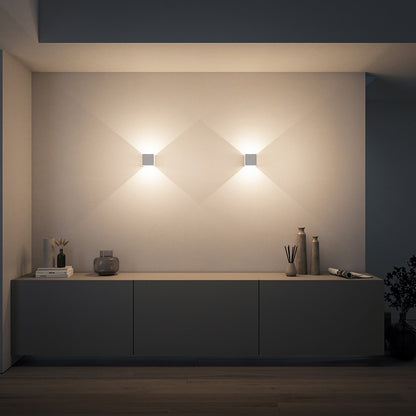 Davy | Garduru LED Wall Lamp | Modern, Versatile and Energy Efficient