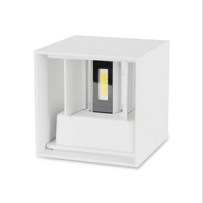 Davy | Garduru LED Wall Lamp | Modern, Versatile and Energy Efficient