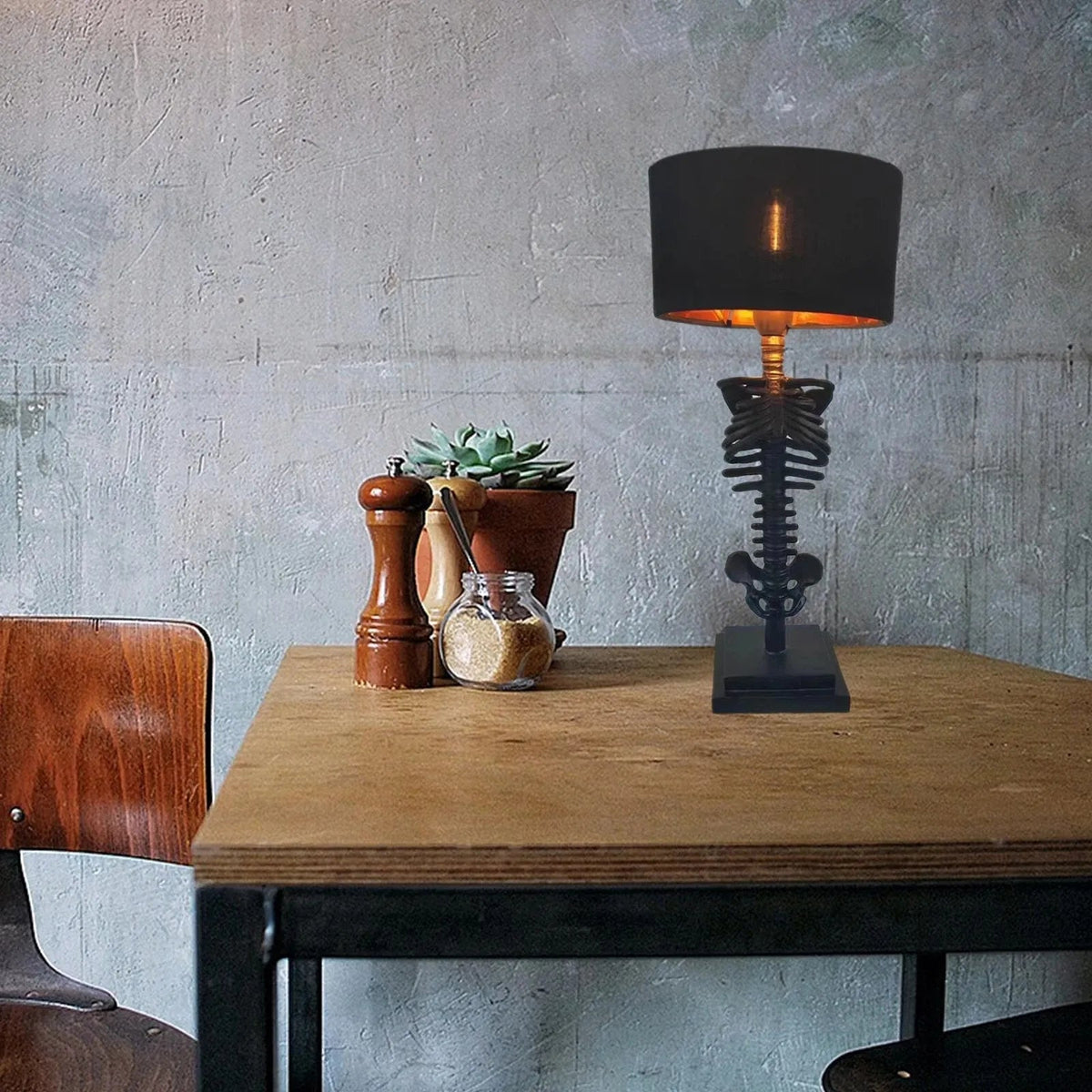 Davy | Gothic Skeleton Sculpture Lamp | Handmade Artistic Illumination