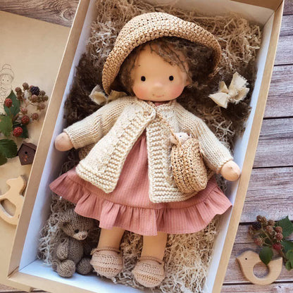 Davy | Handmade Waldorf Doll "Poppi" | 35cm | Organic Cotton & Hypoallergenic Textiles | Educational Toy | Sensory Stimulation
