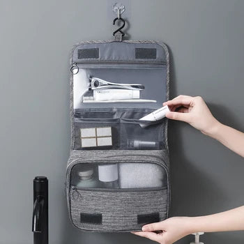 Davy | Hanging Toiletry Bag for Men