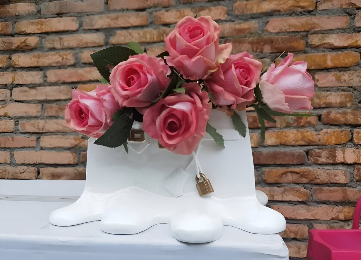 Davy | LuxuPurse Vases - Stylish Flower Bag Vase made of Resin