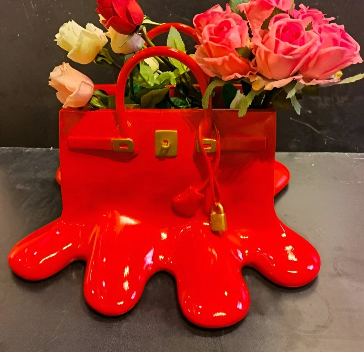 Davy | LuxuPurse Vases - Stylish Flower Bag Vase made of Resin