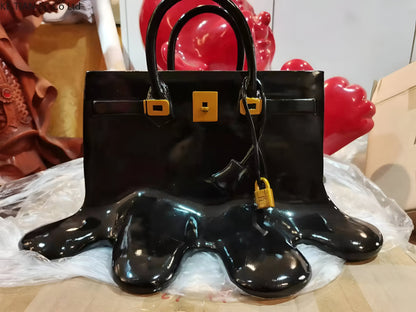 Davy | LuxuPurse Vases - Stylish Flower Bag Vase made of Resin