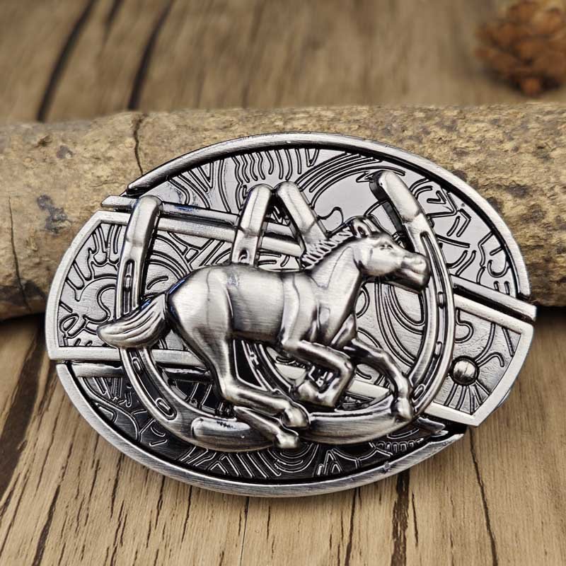 Davy | Oval Bull Skull Belt Buckle with Hidden Tool