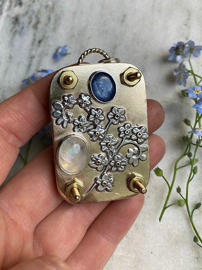 Davy | Mini Flower Press | Compact Botanical Keepsake Maker | Portable Craft Tool