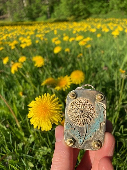 Davy | Mini Flower Press | Compact Botanical Keepsake Maker | Portable Craft Tool
