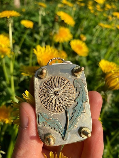 Davy | Mini Flower Press | Compact Botanical Keepsake Maker | Portable Craft Tool