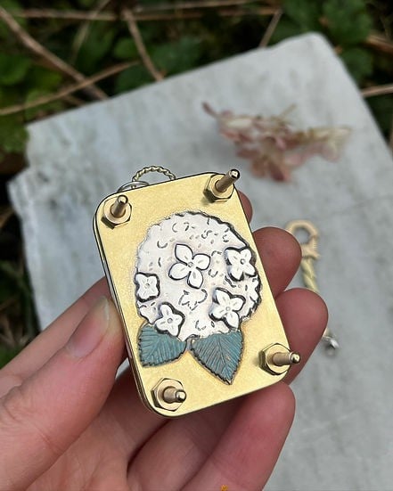 Davy | Mini Flower Press | Compact Botanical Keepsake Maker | Portable Craft Tool