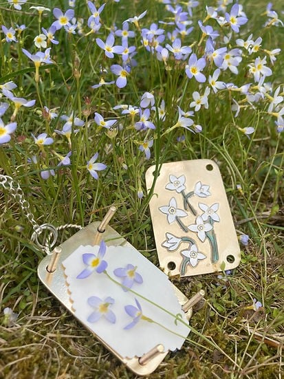 Davy | Mini Flower Press | Compact Botanical Keepsake Maker | Portable Craft Tool