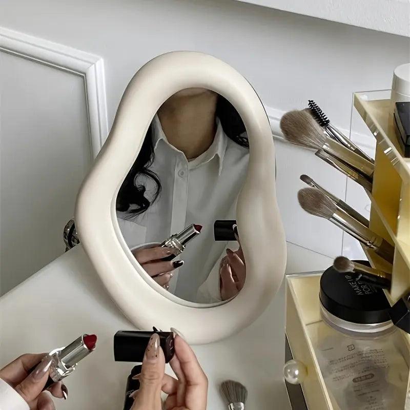 Davy | The Abstract Distortion Mirror