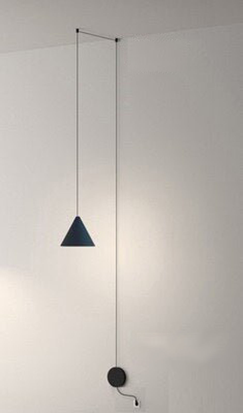Davy | Minimalist Hanging Light | Black Metal Pendant