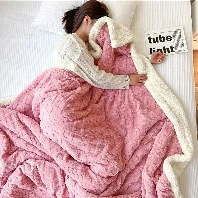 Davy | Textured Plush Throw for Warm Comfort
