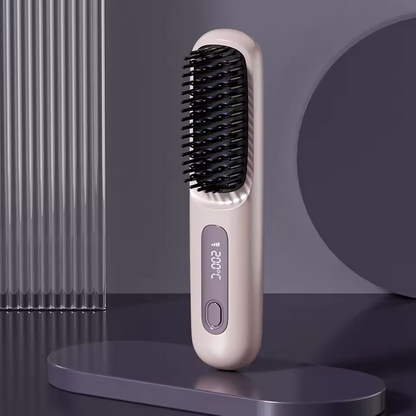 Davy | Travel Hair Straightening Brush | Sleek Hair On-the-Go