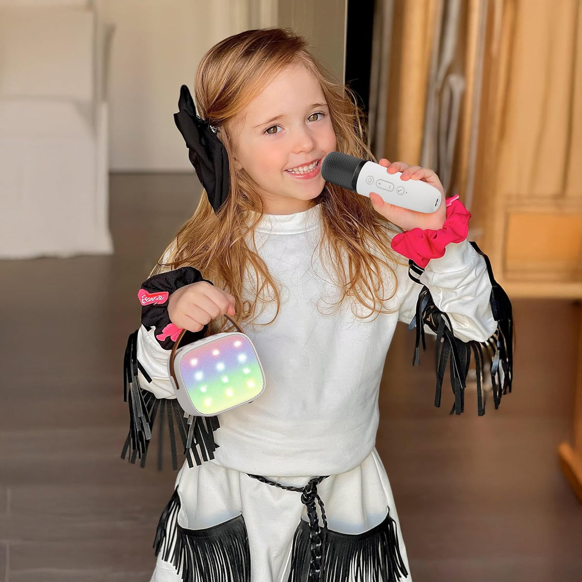 Davy | Portable Mini Karaoke Machine with Bluetooth Speaker and 2 Wireless Microphones – Veylo