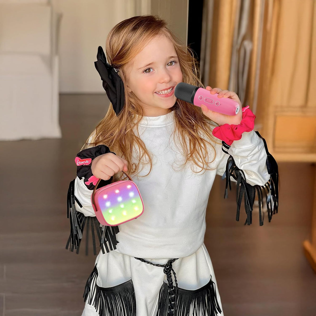 Davy | Portable Mini Karaoke Machine with Bluetooth Speaker and 2 Wireless Microphones – Veylo