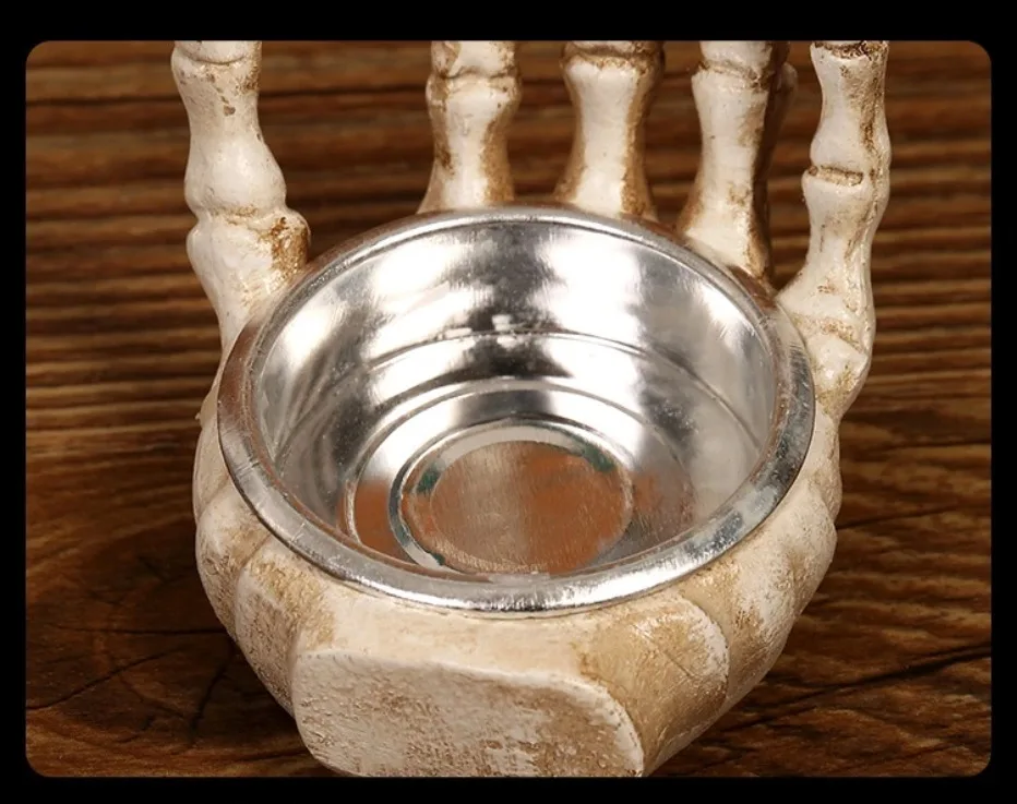 Davy | Skullight 3pc Halloween Skull Candle Holder Set