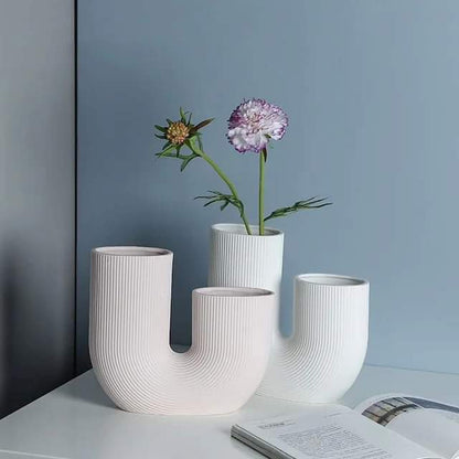 Davy | Curved Ceramic Vase - Modern U-Shape Design