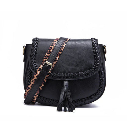 Davy | Women's Crossbody Bag with Tassel Detail