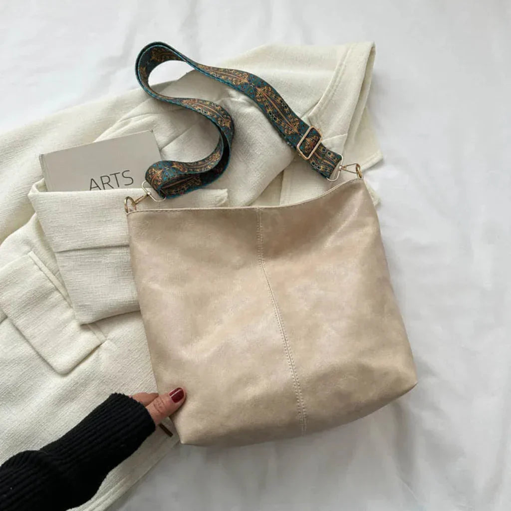 Davy | Women's Hobo Shoulder Bag with Boho Strap