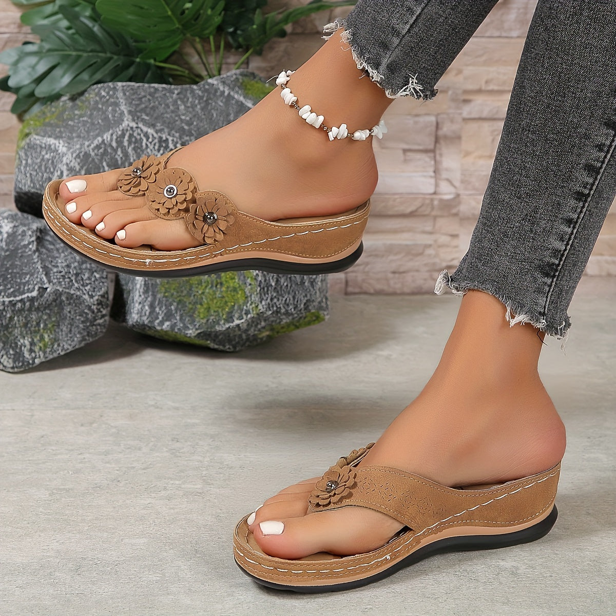 Supportive Flower Flip-Flop Sandals