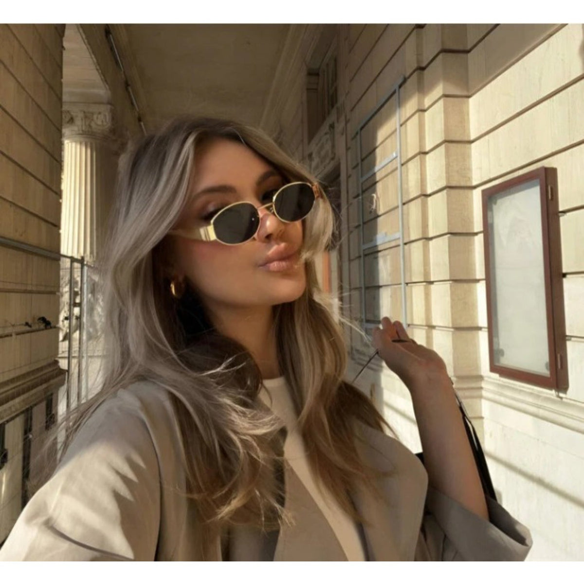 Davy | Women's Oval Sunglasses with Gold Frame