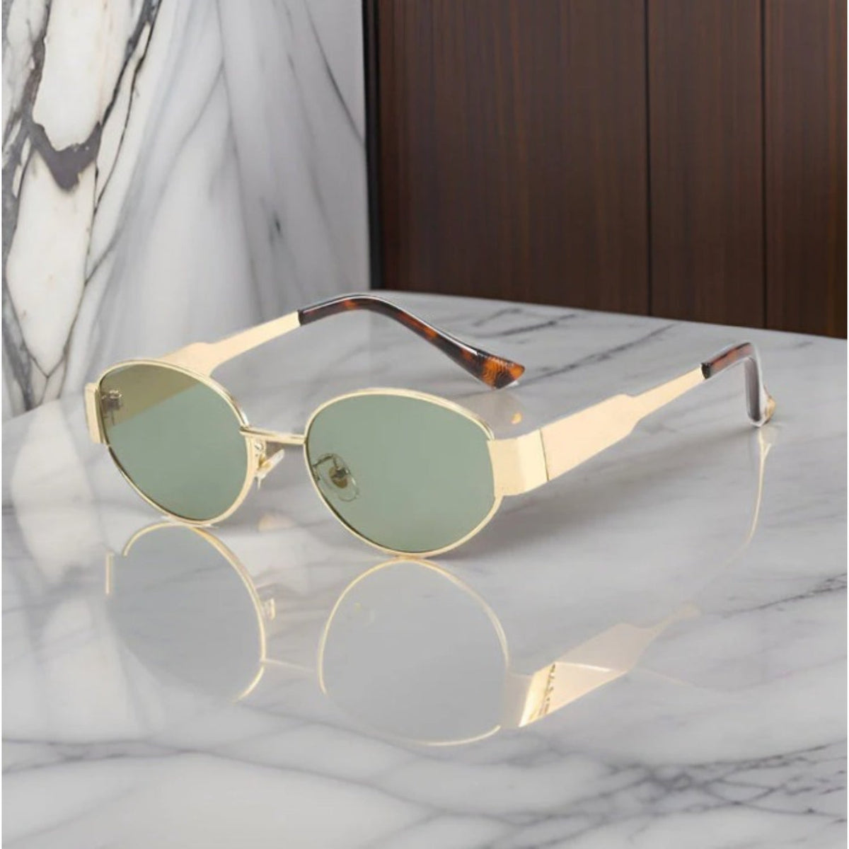 Davy | Women's Oval Sunglasses with Gold Frame