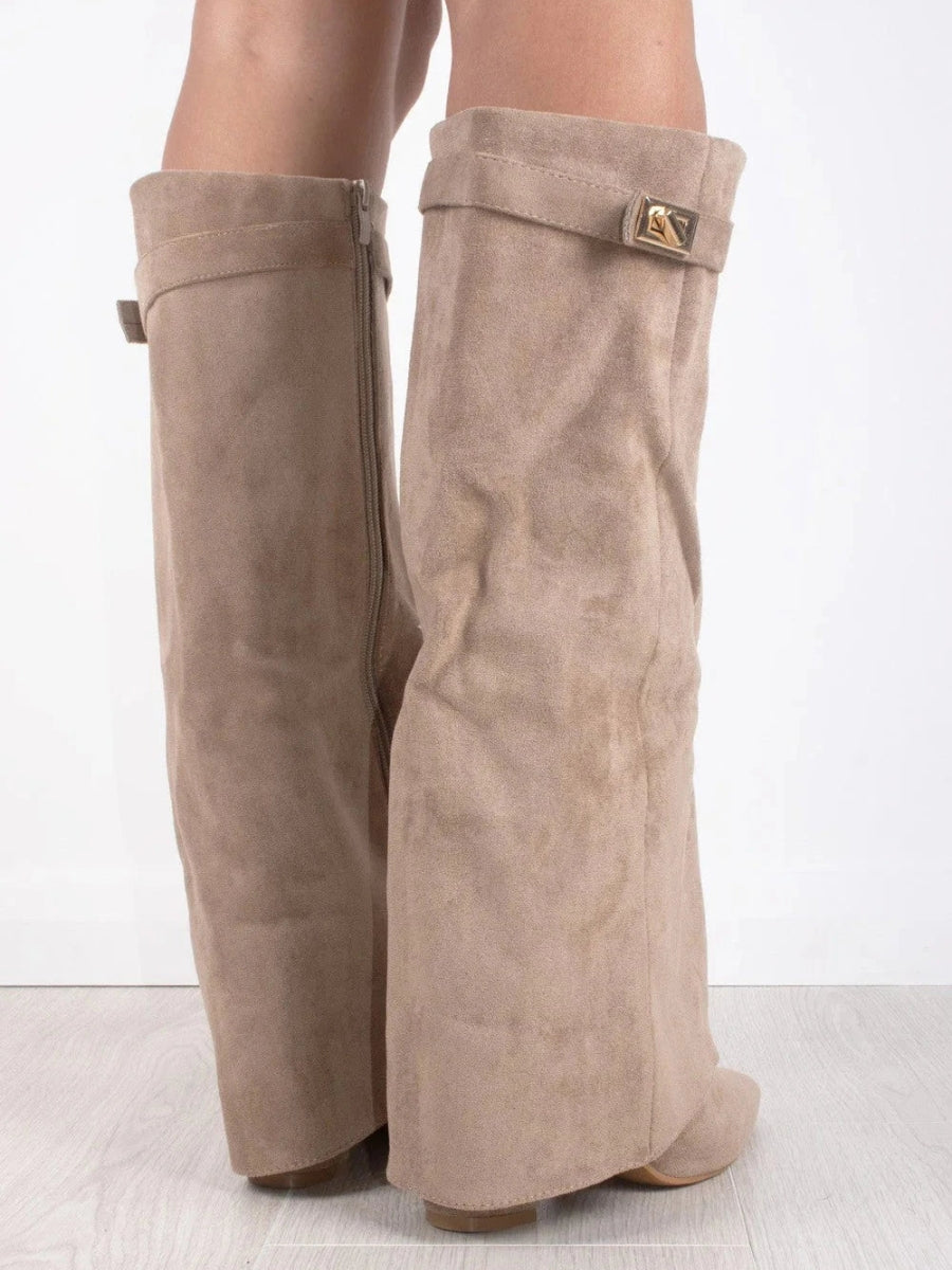 Davy | Leather Shoes with Gold Accents for Women | Daily Wear