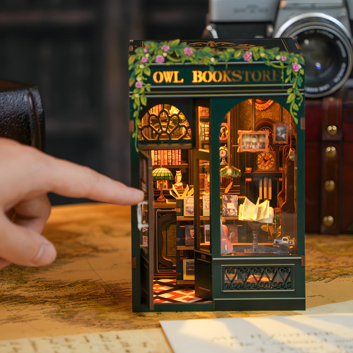 Miniature Owl Book Nook - 3D Wooden Craft Kit with Lights