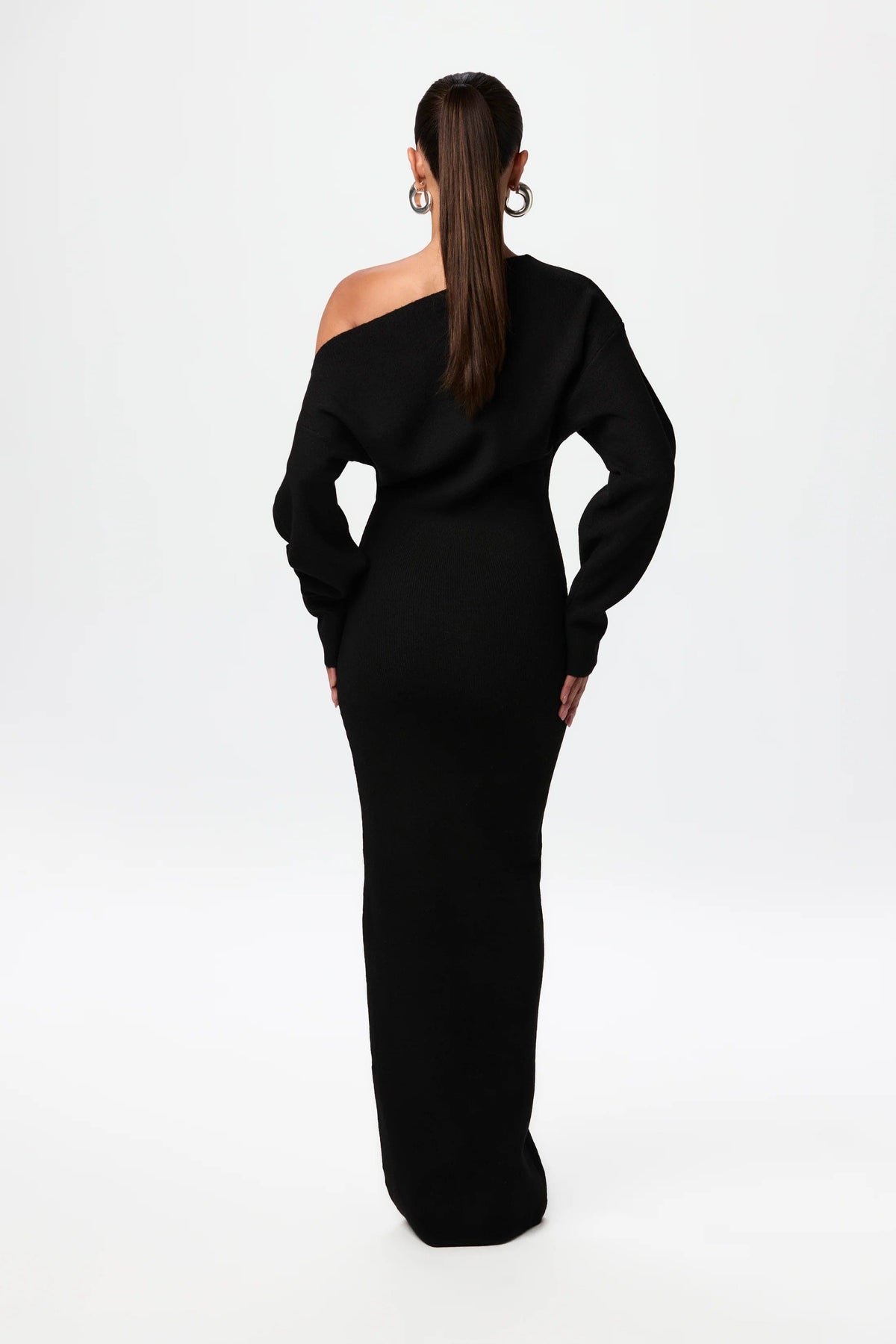 Relaxed Fit Off-Shoulder Knit Dress