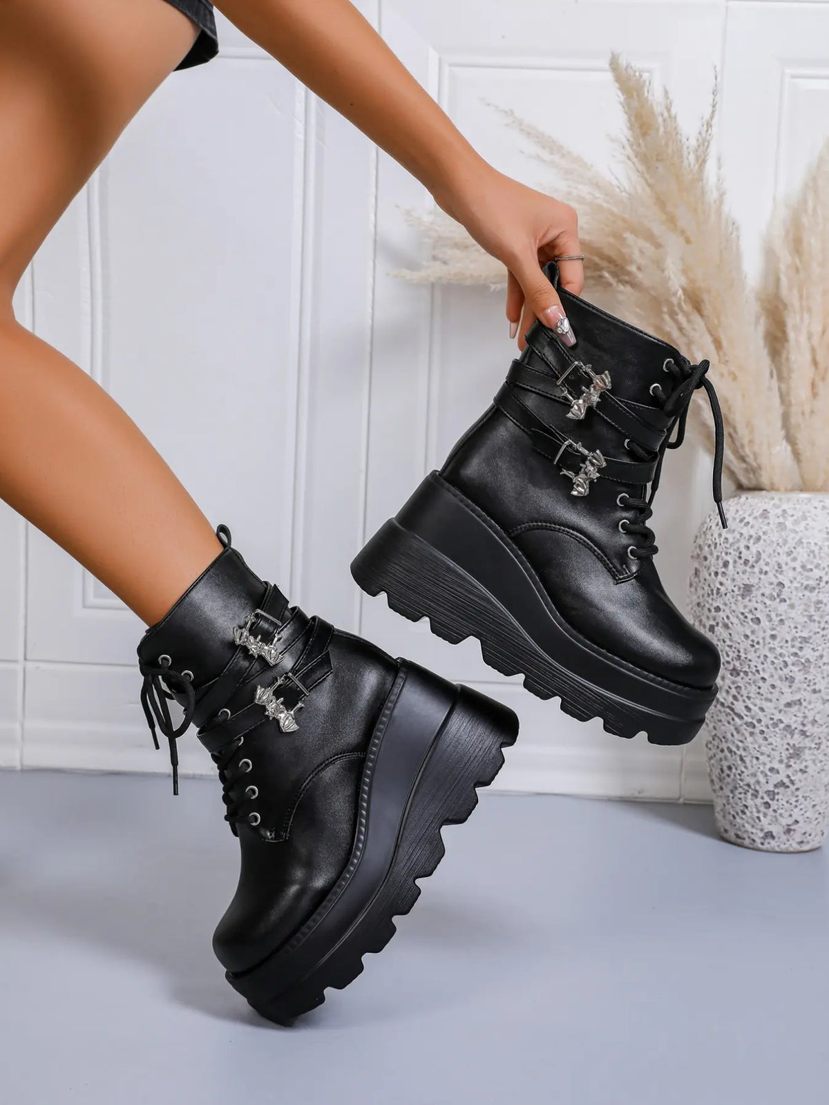 Women's Boots – Chunky Sole, Zip, Lightweight