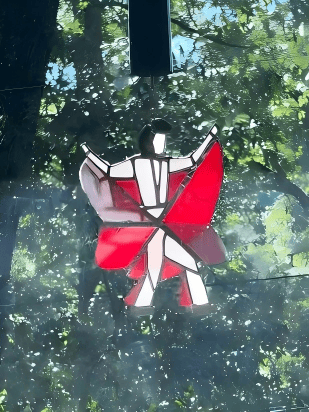 LAST DAY 49% OFF - The Memphis Melody Handmade Stained Glass Spinner
