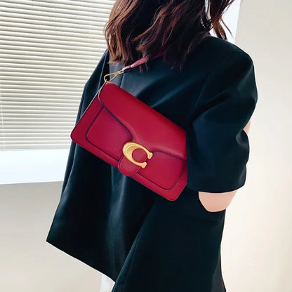 Elegant handbag with large storage space