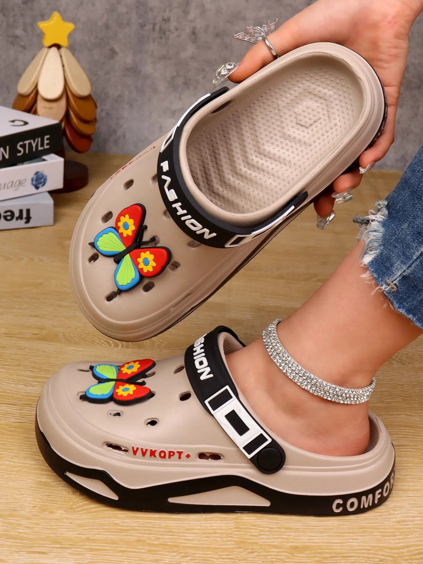 Unisex Slippers – Cut-Out, Chunky Sole