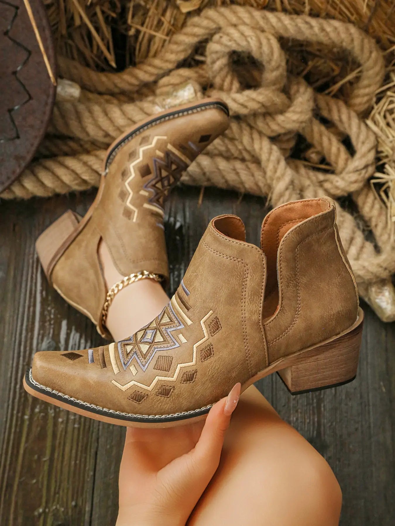 Women's Embroidered Ankle Boots – Western, Low Heel
