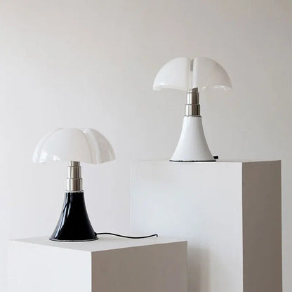 Flower-Inspired Table Light – Modern Accent