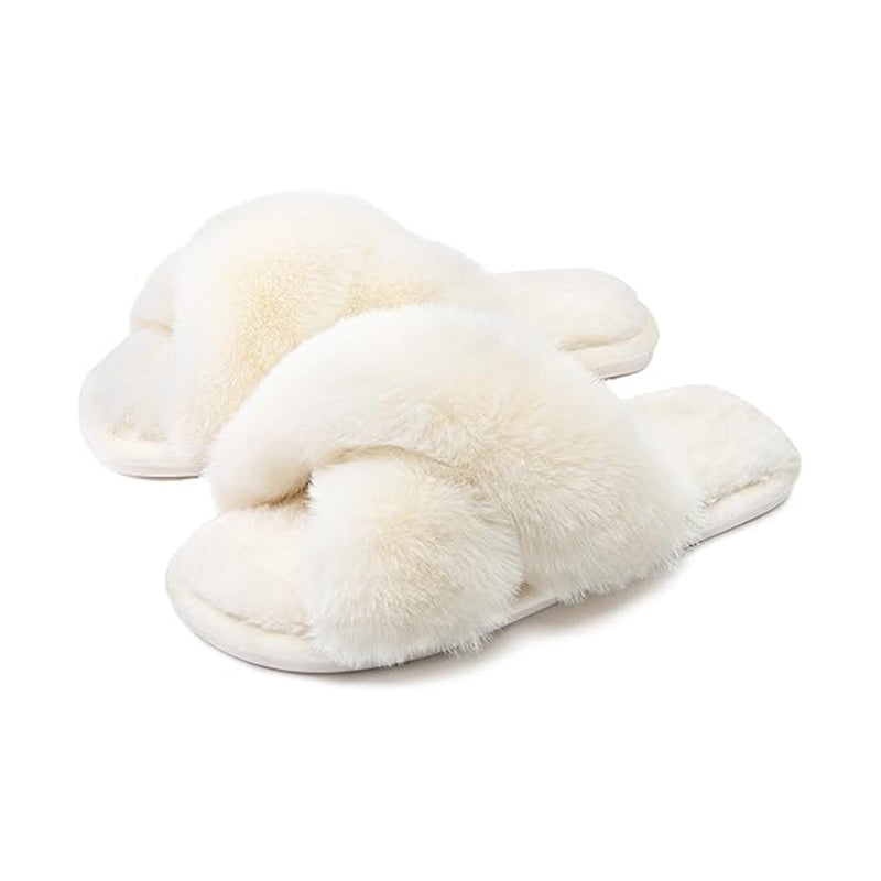 Fluffy slippers with soft sole and non-slip protection