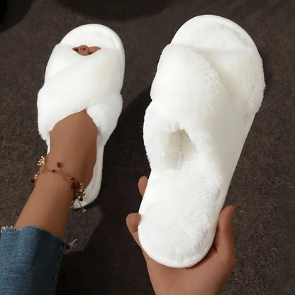 Fluffy slippers with soft sole and non-slip protection