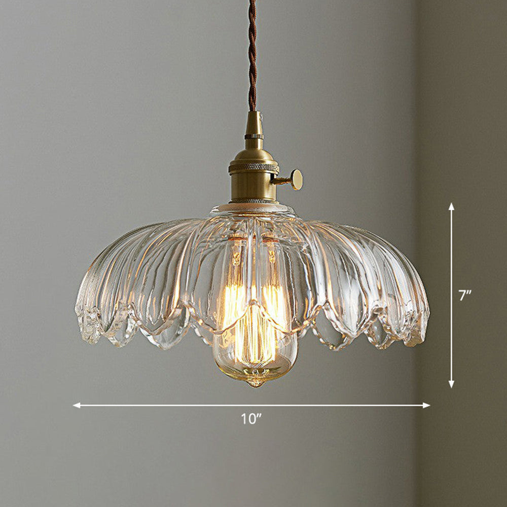 Glass pendant lamp with vintage flair