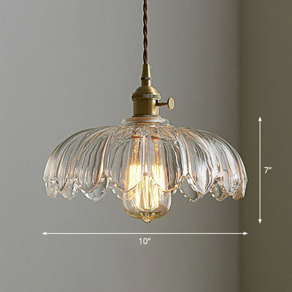 Glass pendant lamp with vintage flair