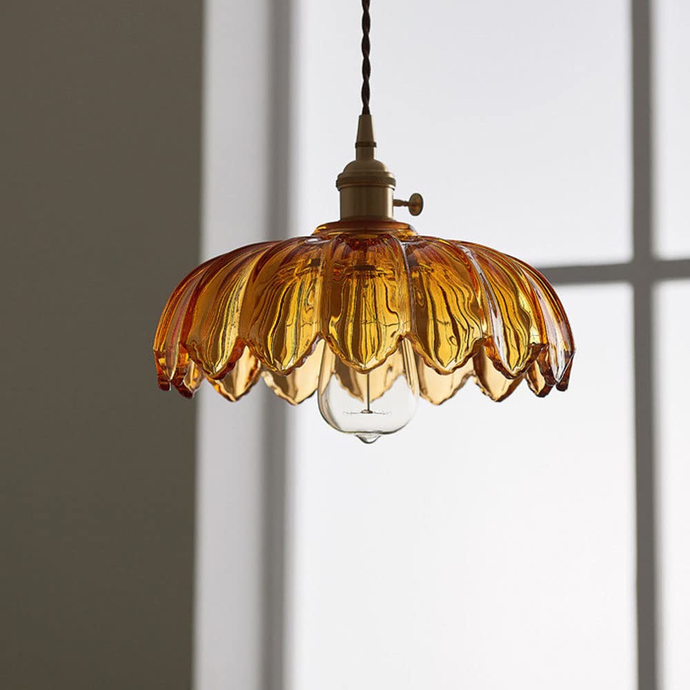 Glass pendant lamp with vintage flair