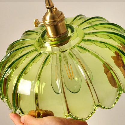 Glass pendant lamp with vintage flair