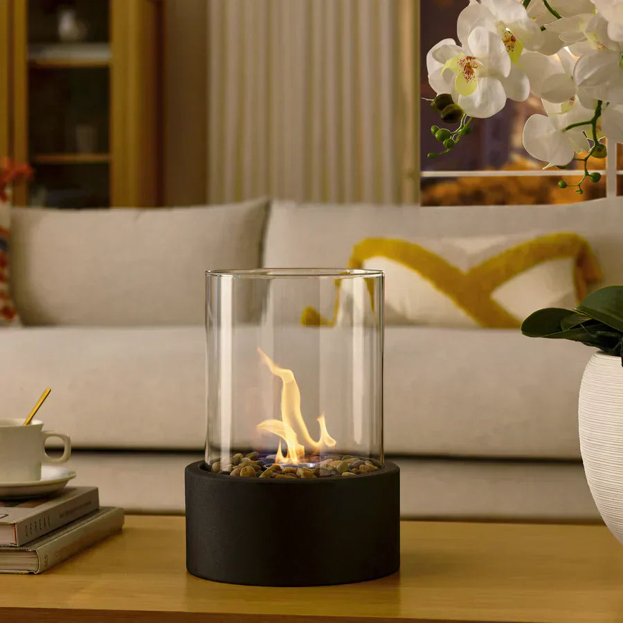 Elegant portable fireplace: warmth without smell